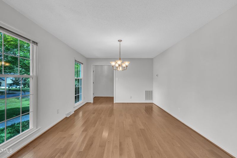 7817 Audubon Dr, Raleigh, NC 27615