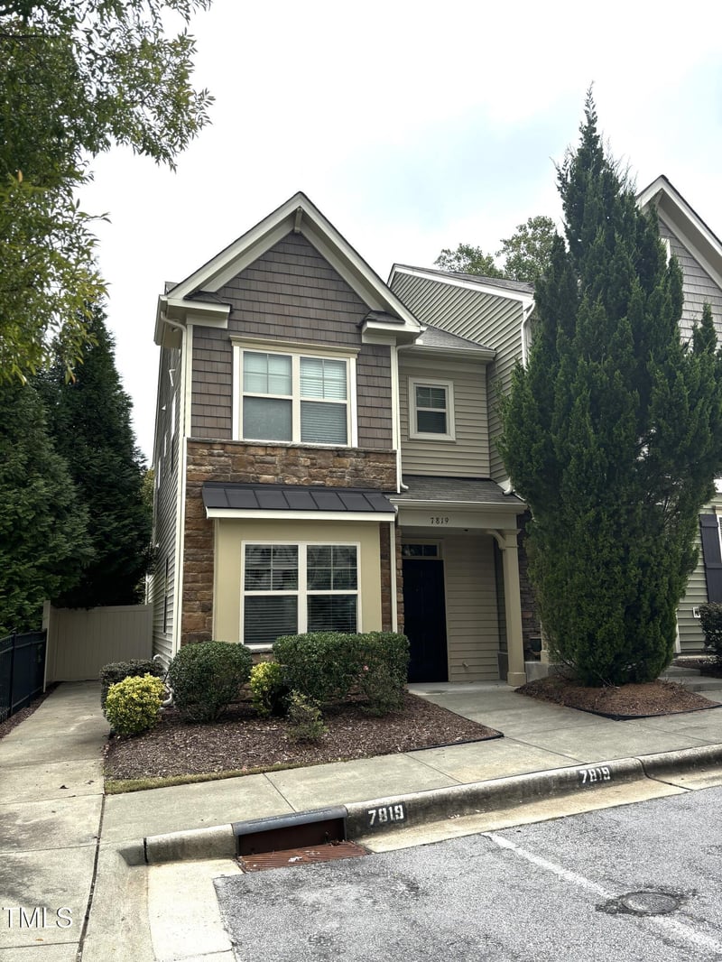 7819 Allscott Way, Raleigh, NC 27612