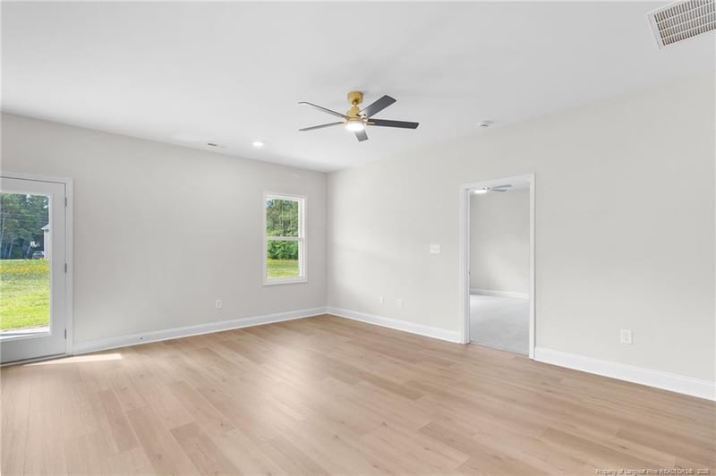 7819 Iron Ct, Fayetteville, NC 28306