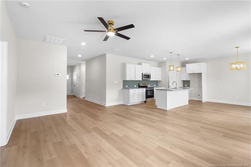 7819 Iron Ct, Fayetteville, NC 28306