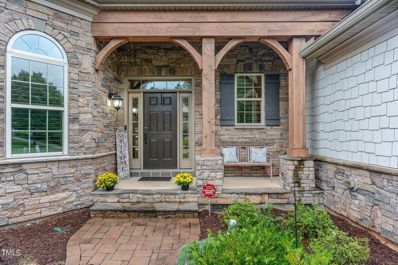 7820 Hasentree Lake Dr, Wake Forest, NC 27587