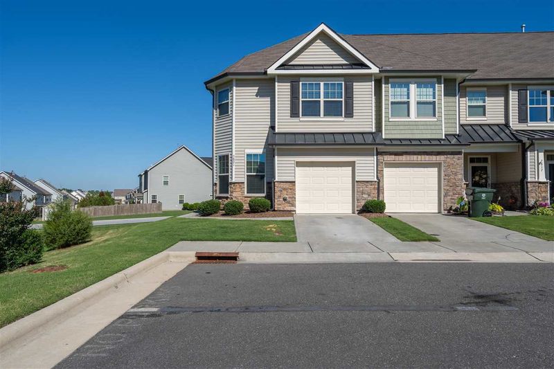 7821 Elmshire Way, Raleigh, NC 27616
