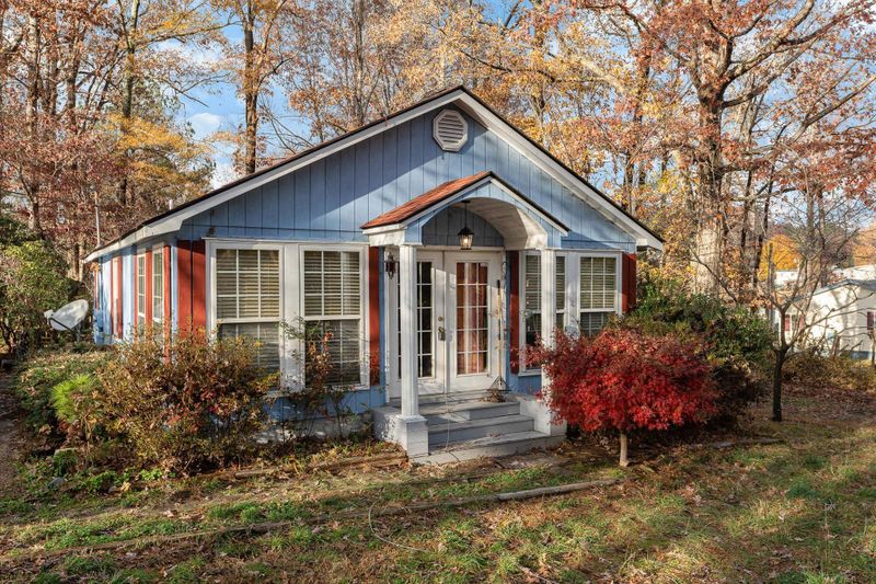 7821 Halifax Rd, Youngsville, NC 27596