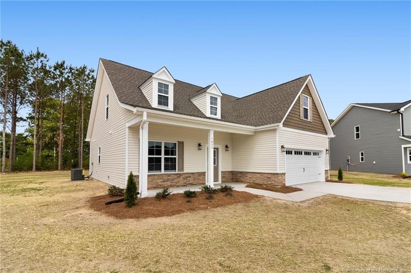 7822 Iron Ct, Fayetteville, NC 28306