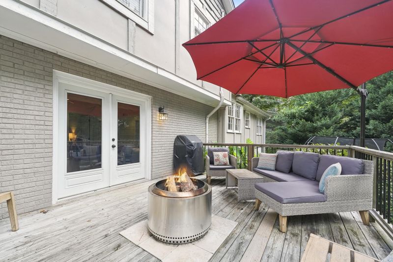7823 Harps Mill Rd, Raleigh, NC 27615