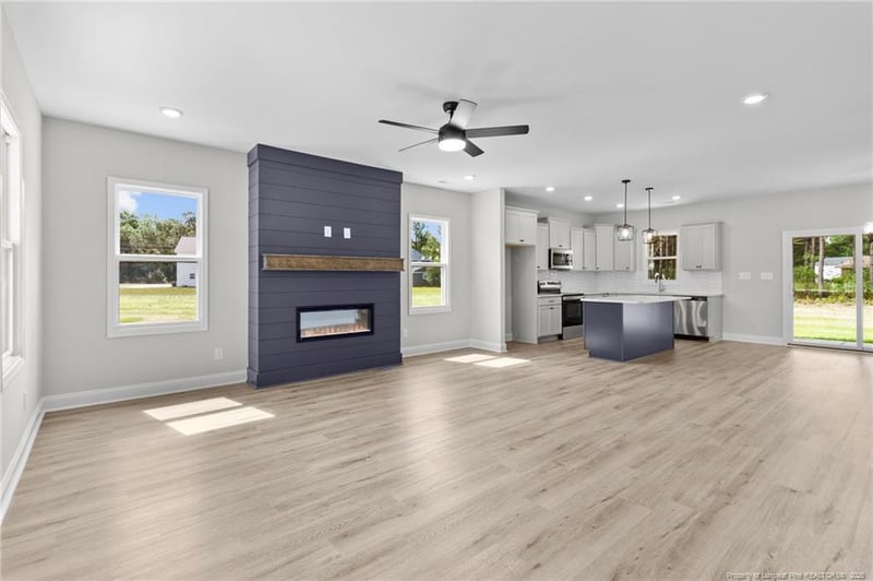 7823 Iron Ct, Fayetteville, NC 28306