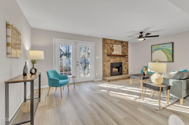7823 Stephanie Ln, Raleigh, NC 27615