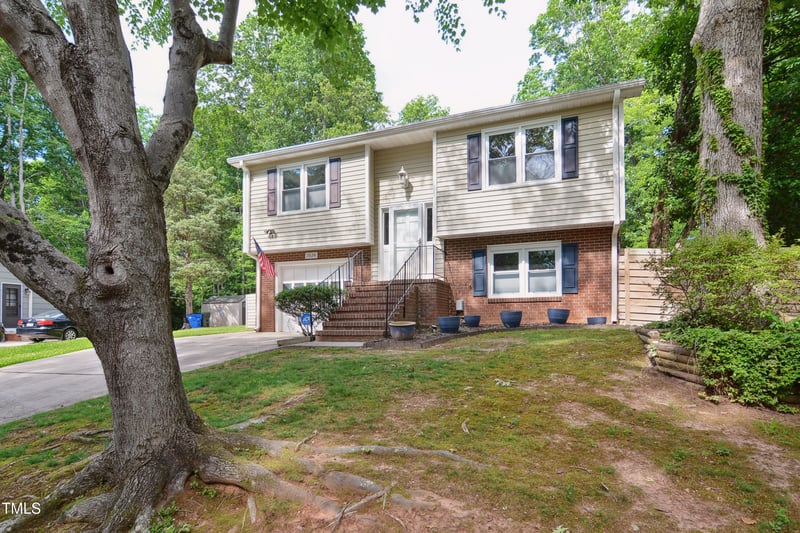 7824 Hemlock Ct, Raleigh, NC 27615