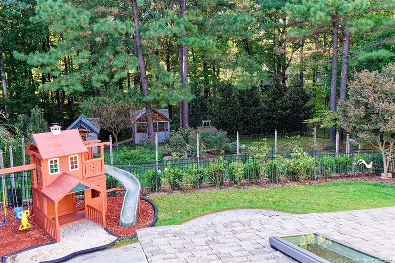 7824 Percussion Dr, Apex, NC 27539