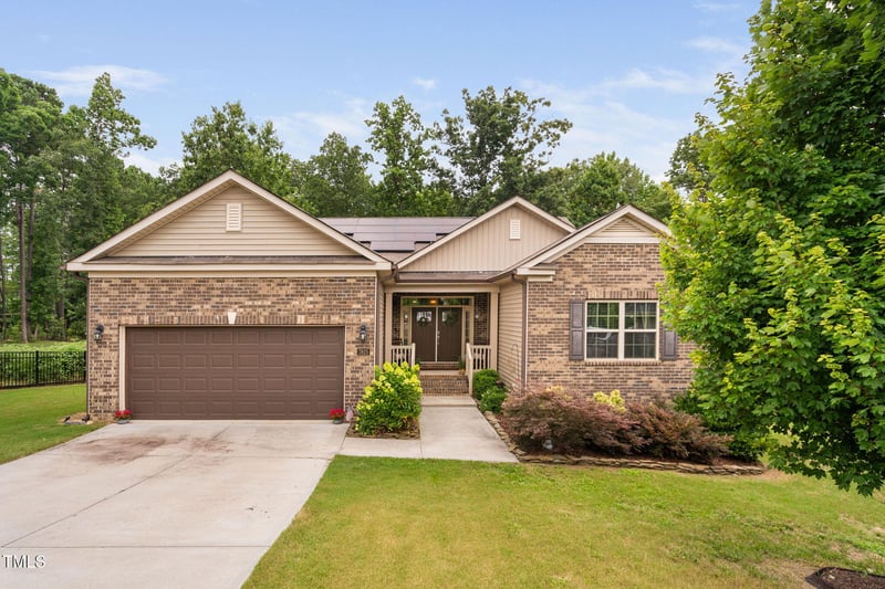 7825 Charters End St, Willow Springs, NC 27592
