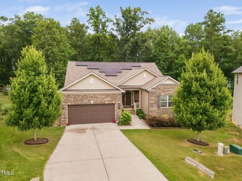 7825 Charters End St, Willow Springs, NC 27592