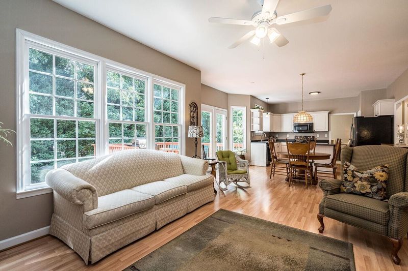 7825 Harps Mill Woods Rn, Raleigh, NC 27615