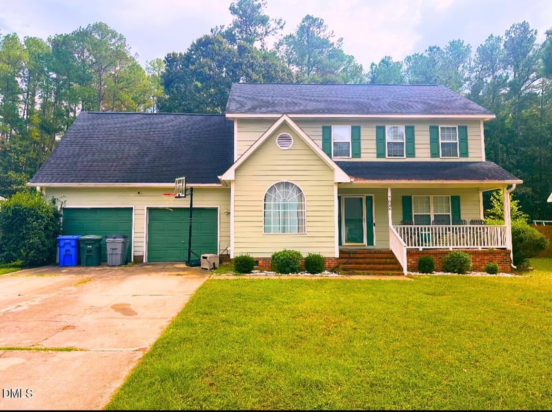 7826 Gaelic Dr, Fayetteville, NC 28306