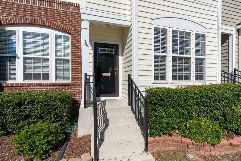 7828 Spungold St, Raleigh, NC 27617