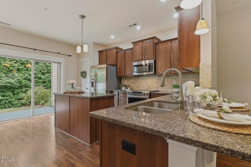 7829 Allscott Way, Raleigh, NC 27612