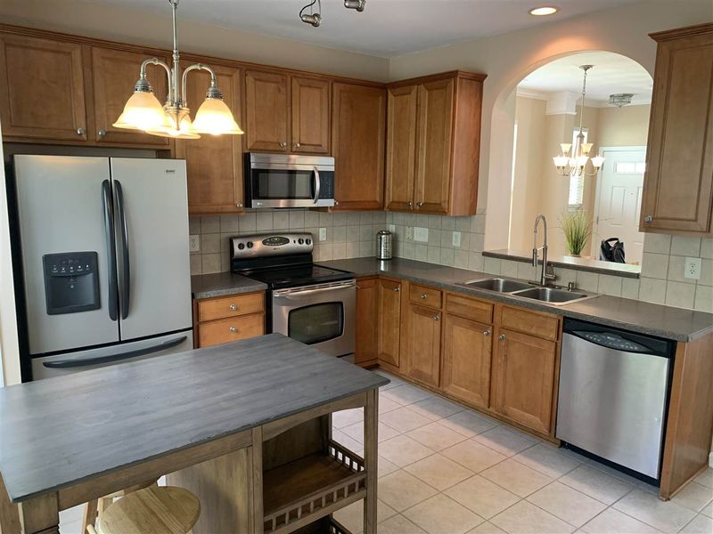 7830 Silverthread Ln, Raleigh, NC 27617