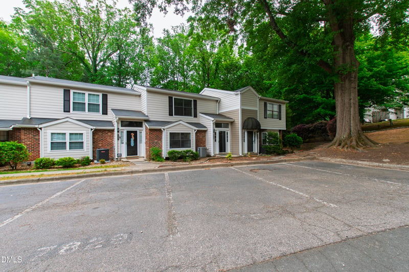 7831 Falcon Rest Cir, Raleigh, NC 27615