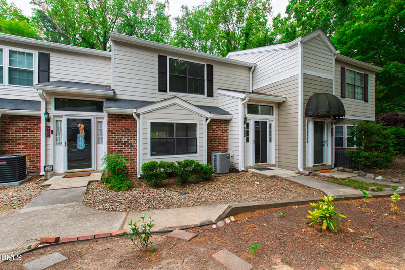 7831 Falcon Rest Cir, Raleigh, NC 27615