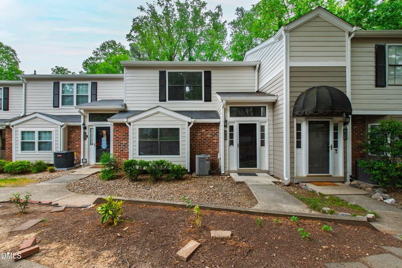 7831 Falcon Rest Cir, Raleigh, NC 27615