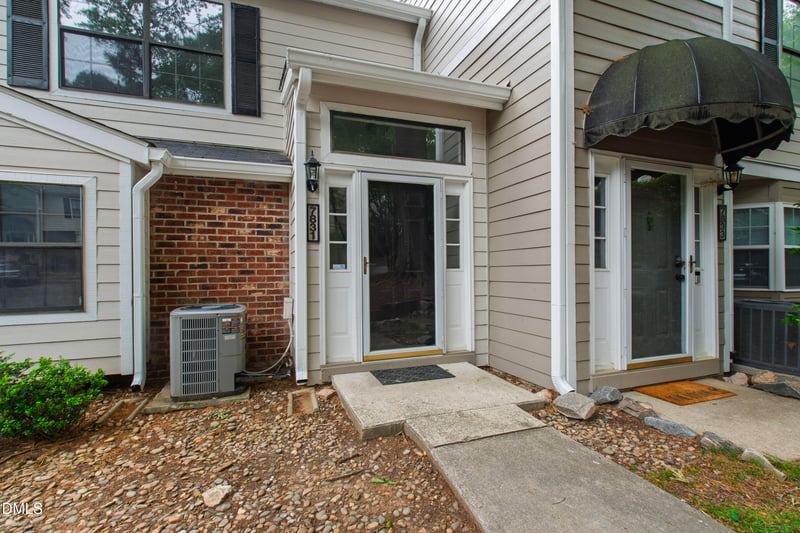 7831 Falcon Rest Cir, Raleigh, NC 27615