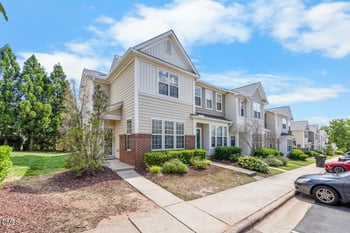 7831 Silverthread Ln, Raleigh, NC 27617
