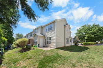 7831 Silverthread Ln, Raleigh, NC 27617