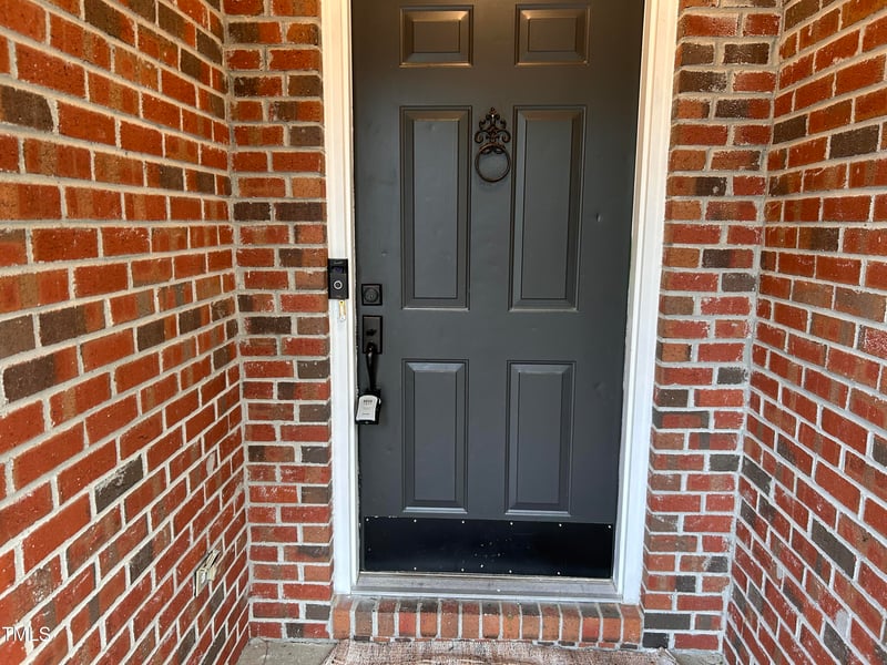 7832 Shuttle Rd, Fayetteville, NC 28311