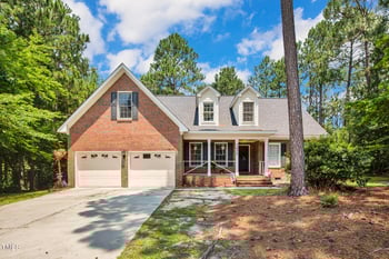 7832 Shuttle Rd, Fayetteville, NC 28311
