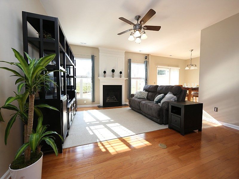 7834 Jeffrey Alan Ct, Raleigh, NC 27613