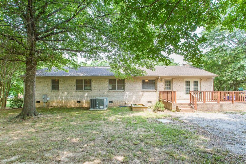 7836 Smith Rd, Apex, NC 27539