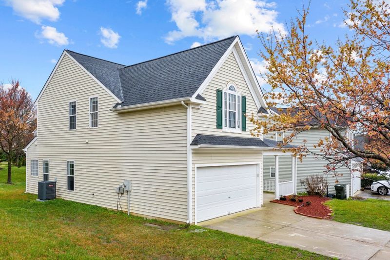 7838 Braefield Dr, Raleigh, NC 27616