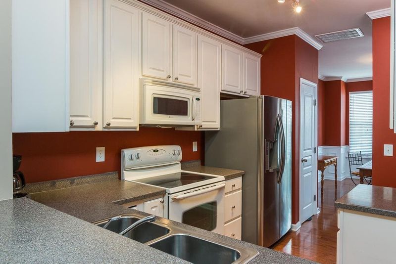 7839 Silverthread Ln, Raleigh, NC 27613
