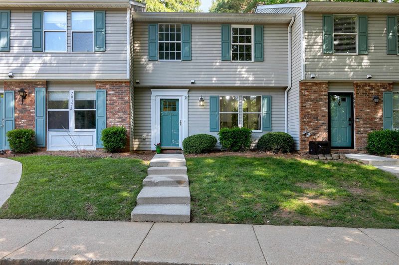 7839 Stephanie Ln, Raleigh, NC 27615