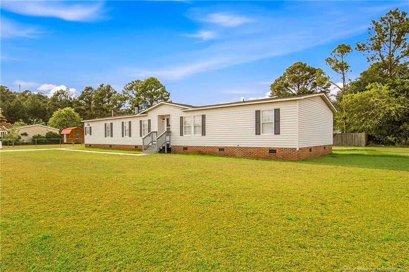 784 Precision Ct, Hope Mills, NC 28348