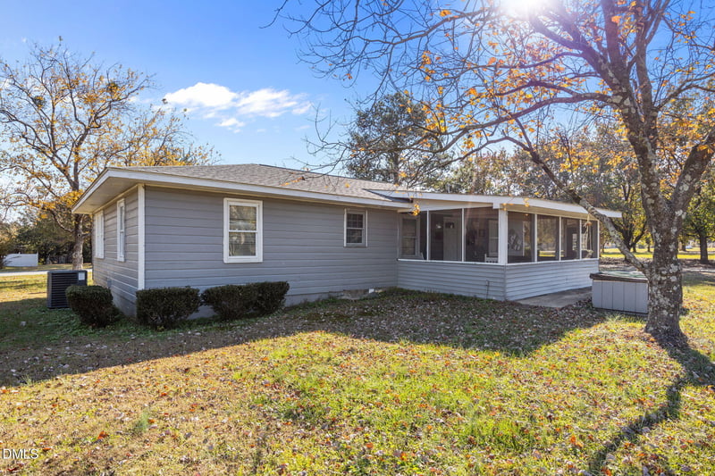 7840 Barbour Store Rd, Willow Springs, NC 27592