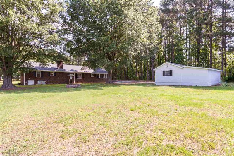 7840 Old Bunch Rd, Zebulon, NC 27597