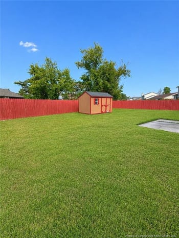 7841 Adrian Dr, Fayetteville, NC 28314