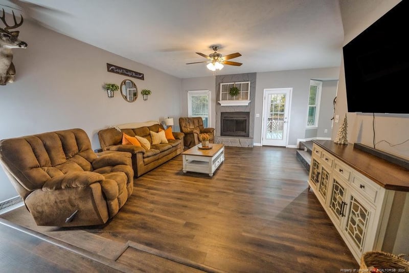 7846 Amesbury Rd, Fayetteville, NC 28311