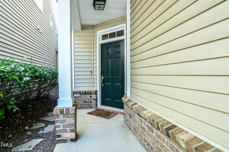 7846 Cape Charles Dr, Raleigh, NC 27617