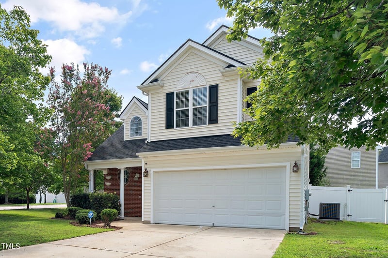 7850 Braefield Dr, Raleigh, NC 27616