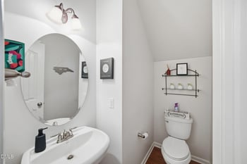 7851 Cape Charles Dr, Raleigh, NC 27617
