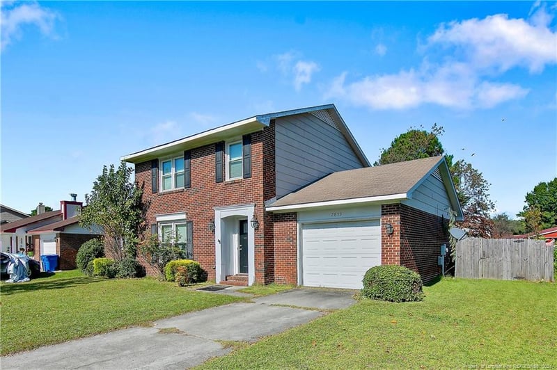 7853 Adrian Dr, Fayetteville, NC 28314