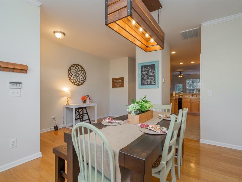 7855 Silverthread Ln, Raleigh, NC 27617