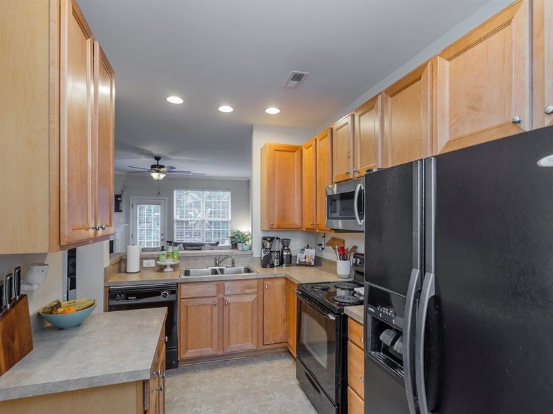 7855 Silverthread Ln, Raleigh, NC 27617