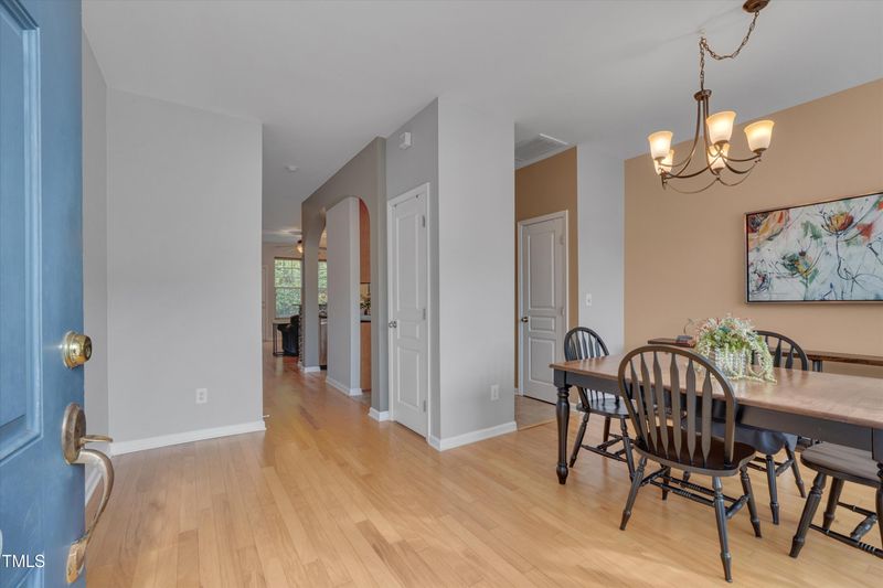 7860 Silverthread Ln, Raleigh, NC 27617