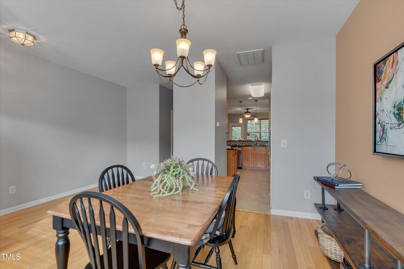 7860 Silverthread Ln, Raleigh, NC 27617
