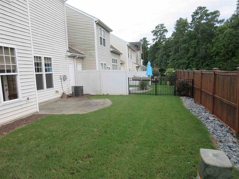 7867 Cape Charles Dr, Raleigh, NC 27617