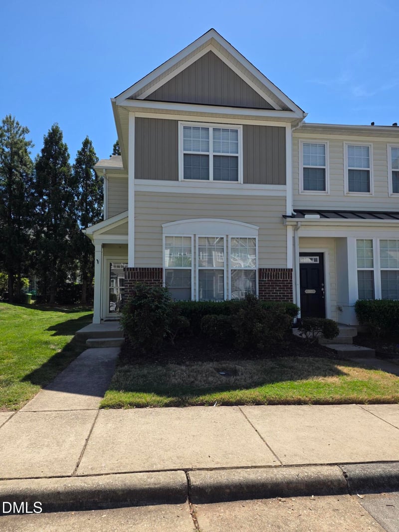 7869 Spungold St, Raleigh, NC 27617