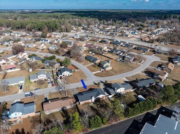 7870 Adrian Dr, Fayetteville, NC 28314