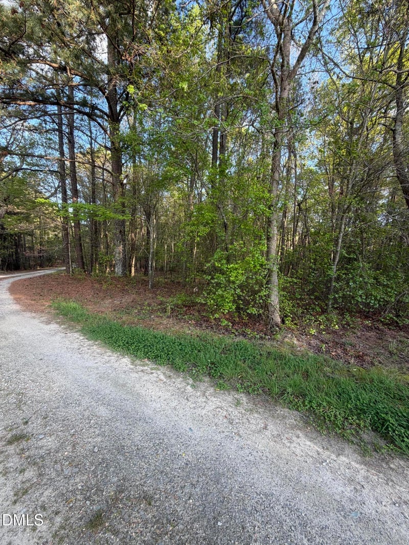 7870 Nc 42 , Holly Springs, NC 27540